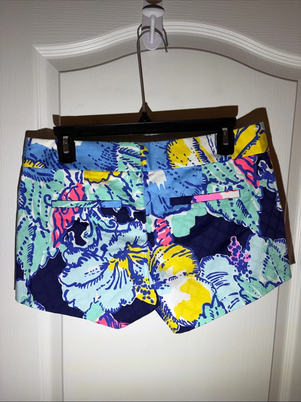 Lilly Pulitzer - Floral Print Women’s Shorts - Navy Multi - Picture 2 of 7